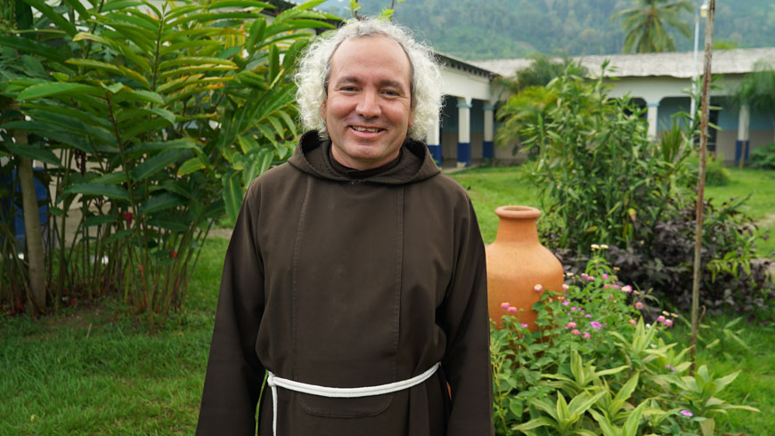 Fr. Nelson Sandoval